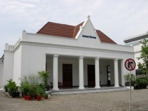 Bekas Gedung Loji La Choisie