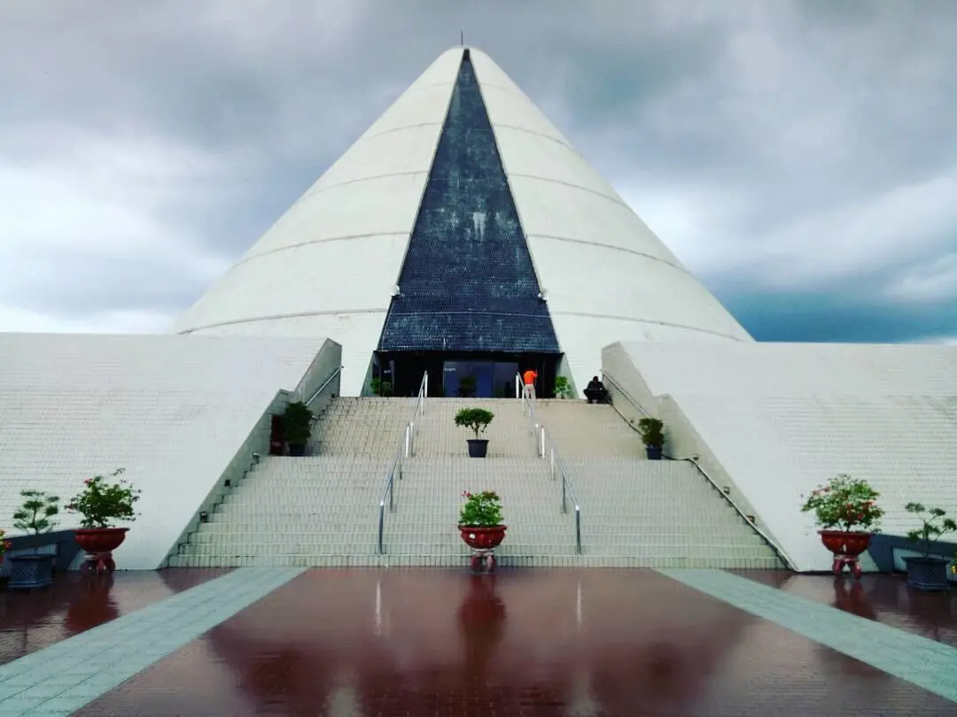 monumen dan ingatan sosial