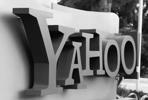 Yahoo!: Kisah Perjalanan sang Raja Internet Menuju Keruntuhan