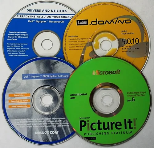 CD menjadi favorit perusahaan software untuk mendistribusikan softwarenya